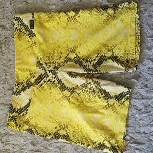 Lemon bite high waist regular shorts